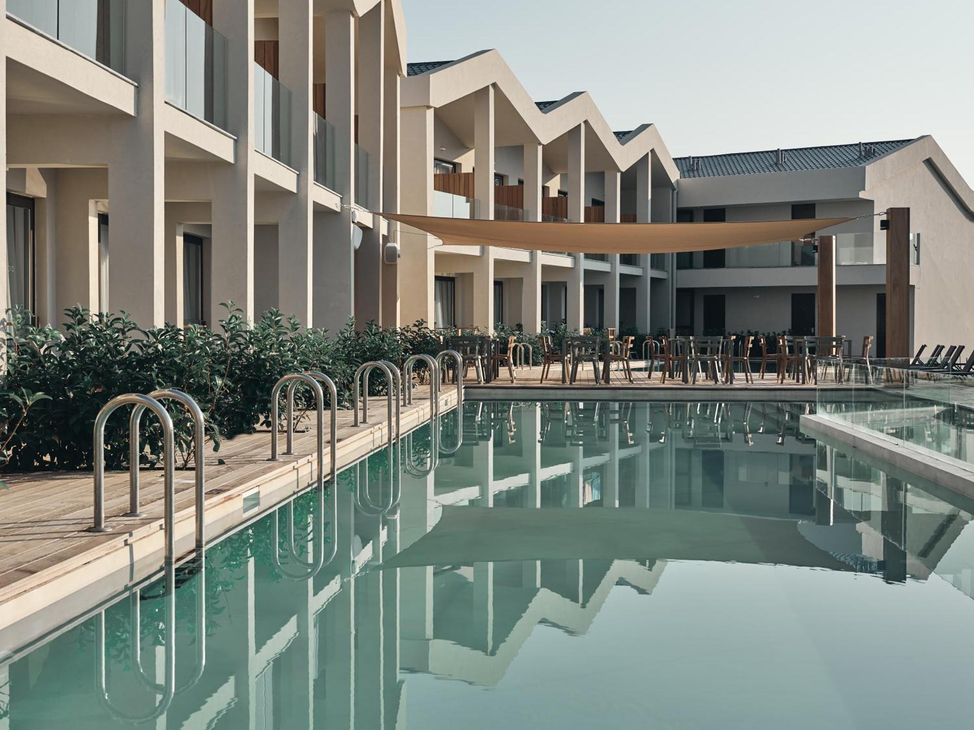 Aqua Bay Suites Plános Dış mekan fotoğraf